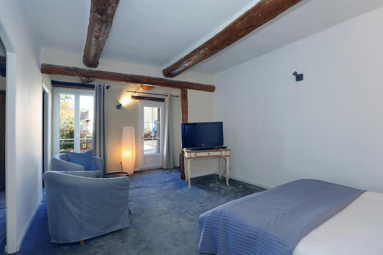 Bed and Breakfast Le Cheval Blanc La Bastide-des-Jourdans Esterno foto